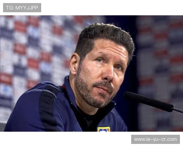 拉齐奥争议判罚后公开抗议：不采访、不发问，把话说给镜头看